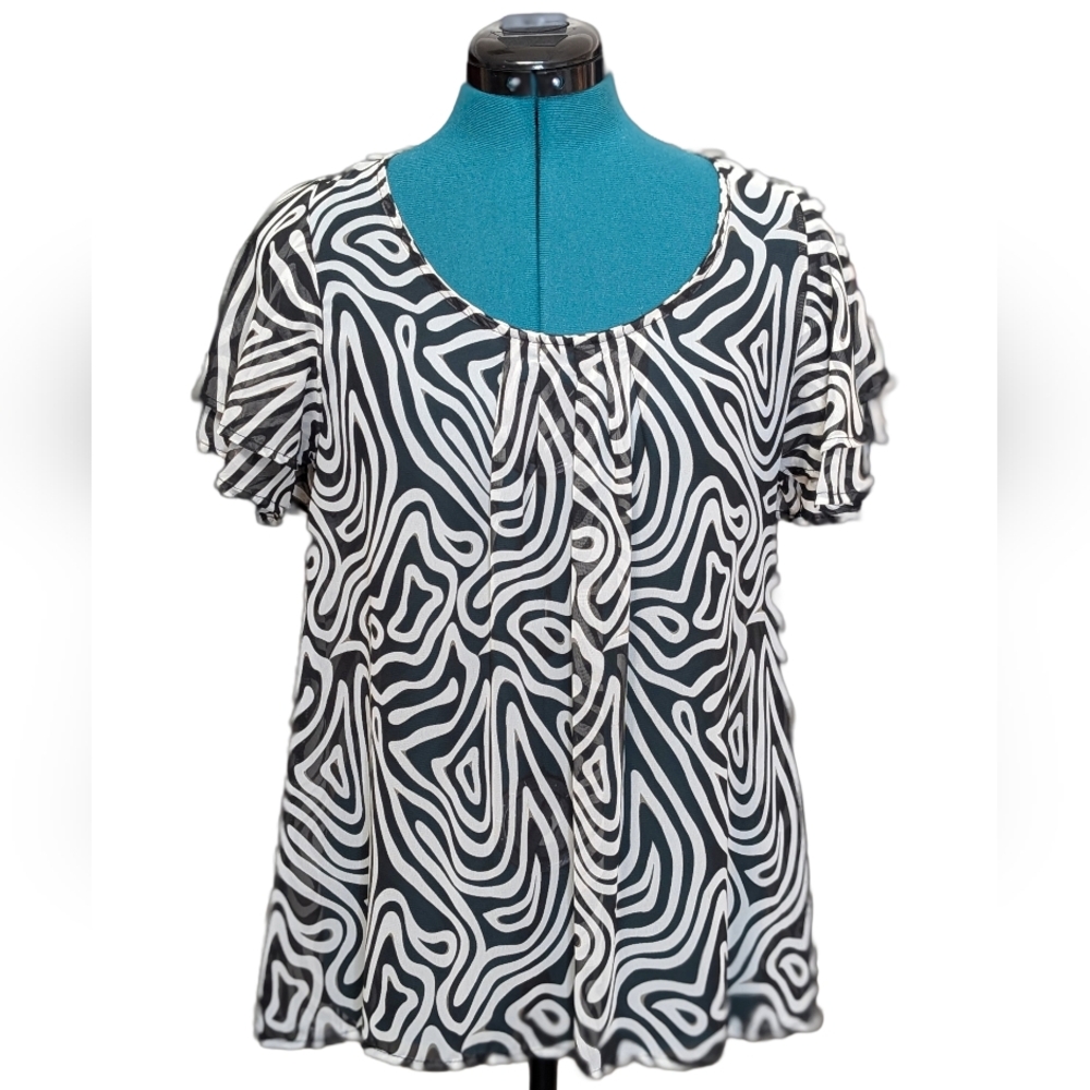 Boutique Sheer Flowy Black & White Blouse